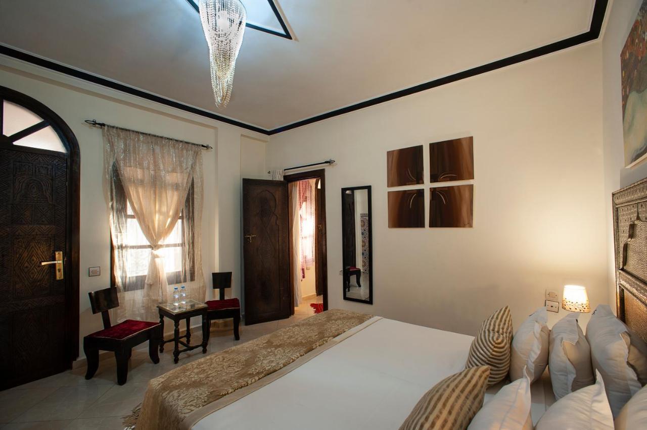 Riad De La Semaine Marrakesh Exterior photo